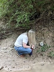 Busty cougar Cam Raye takes a dick in her mature twat with fingering